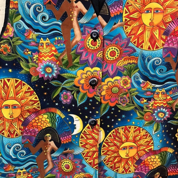 Unique Vest - Picture 2 of 3